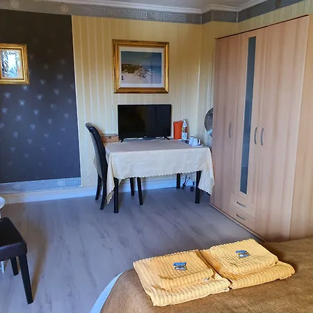 Stayincologne Bed & Breakfast 2*