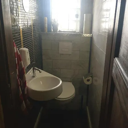 Stayincologne Bed & Breakfast 2*