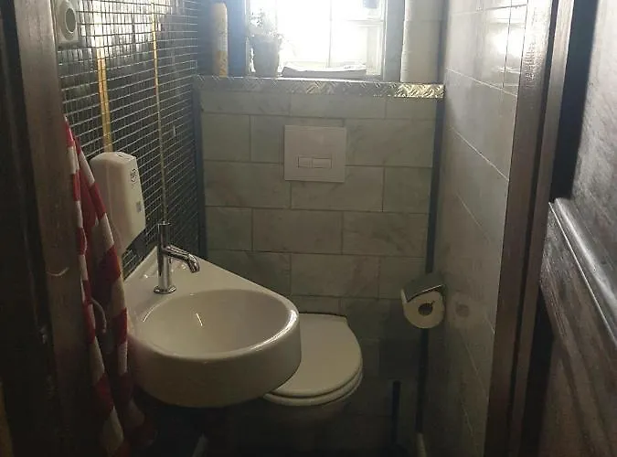 Stayincologne Bed & Breakfast 2*