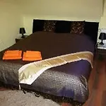 Stayincologne Bed & Breakfast
