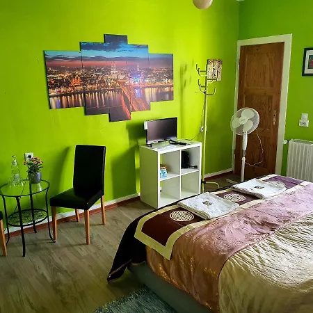 Stayincologne Keulen