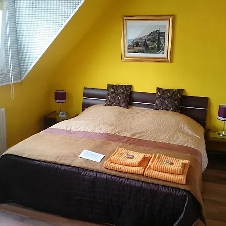 Oda ve Kahvaltı Stayincologne