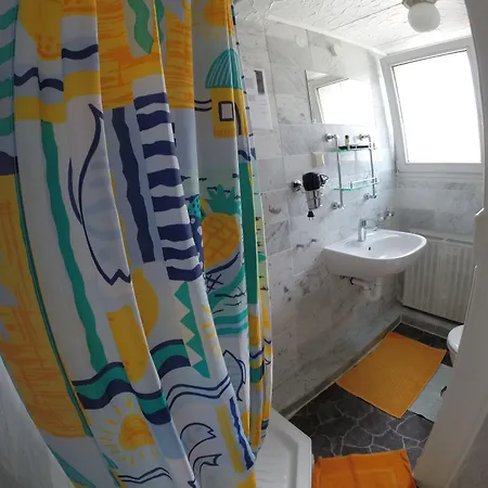 Stayincologne Oda ve Kahvaltı 2*