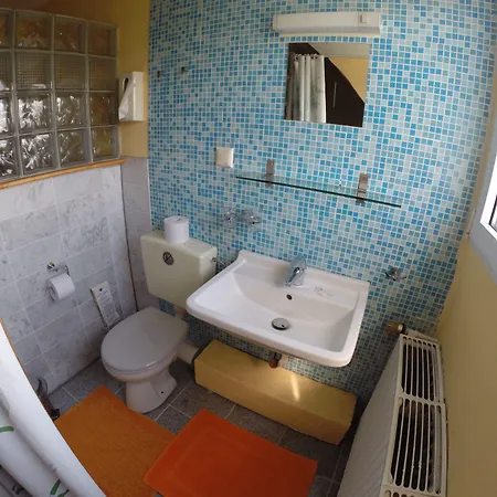 Stayincologne Oda ve Kahvaltı 2*