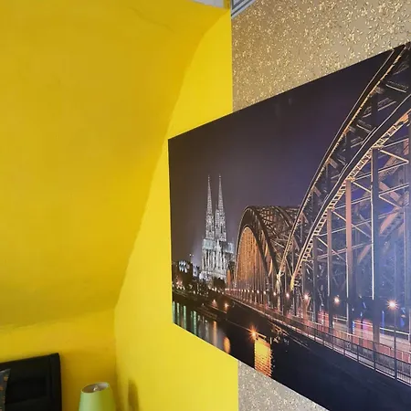 Stayincologne Bed and Breakfast