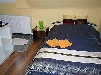 Stayincologne فندق مبيت وإفطار 2*