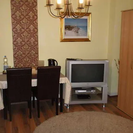 Oda ve Kahvaltı Stayincologne 2*