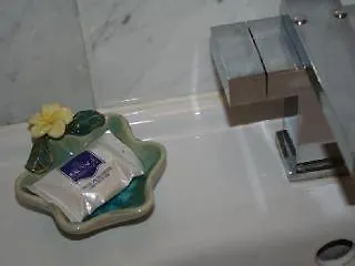 Bed & Breakfast Stayincologne 2*