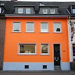 Stayincologne Bed & Breakfast