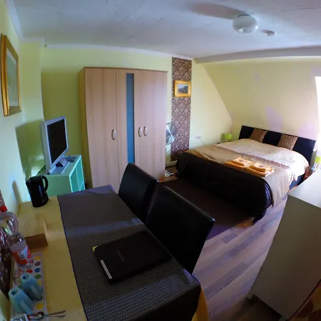 Bed & Breakfast Stayincologne