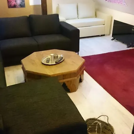 Stayincologne לינה וארוחת בוקר 2*
