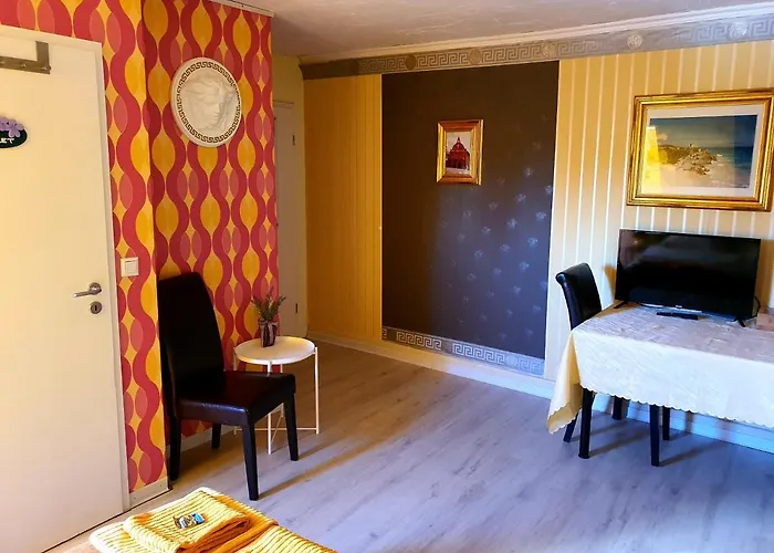 Bed & Breakfast Stayincologne 2*