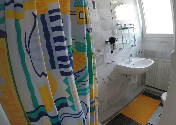 Stayincologne Bed & Breakfast 2*