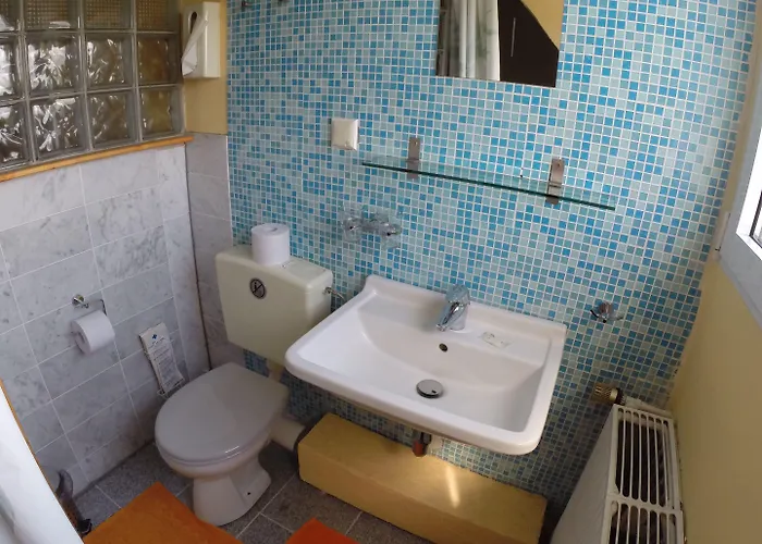 Stayincologne Bed & Breakfast 2*