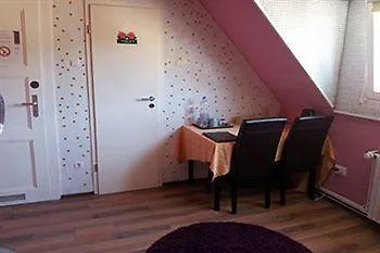 Bed & Breakfast Stayincologne